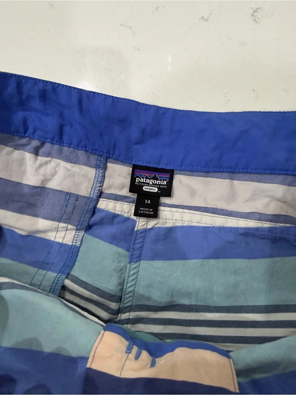 Patagonia Womens Shortd Stripped size 14